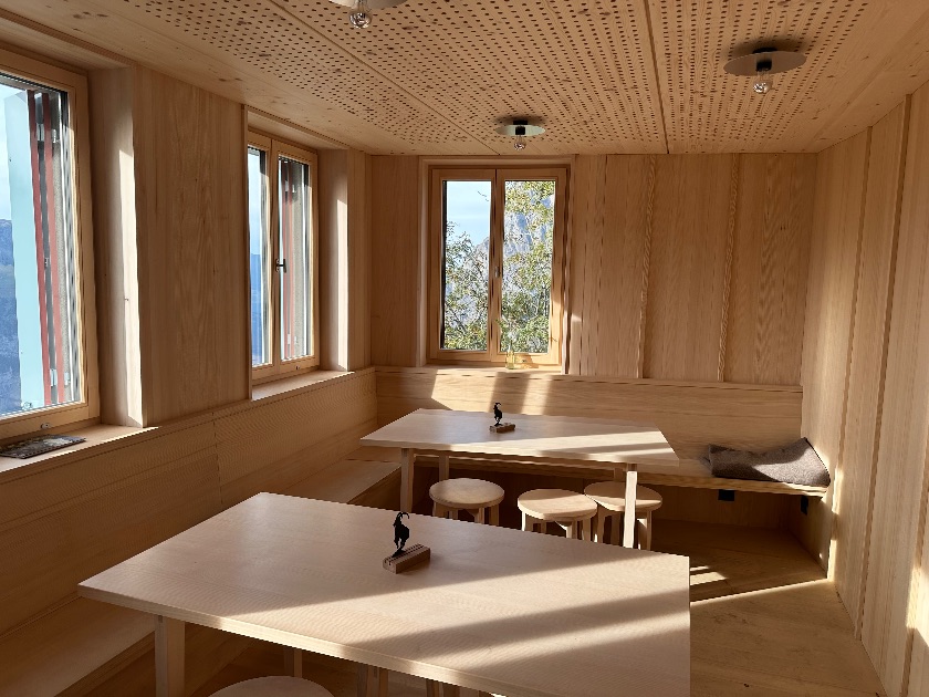 Stube Doldenhornhütte