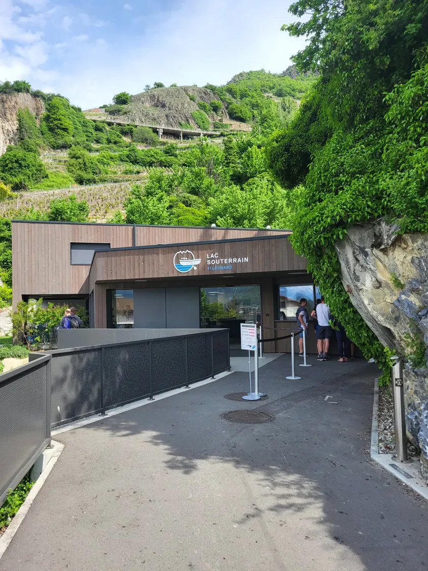 Wanderung Saint-Léonard – Lac Souterrain - Sion