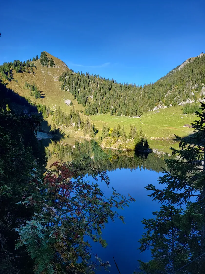 Bild zur Wanderung Den Seen entlang aufs Stockhorn
